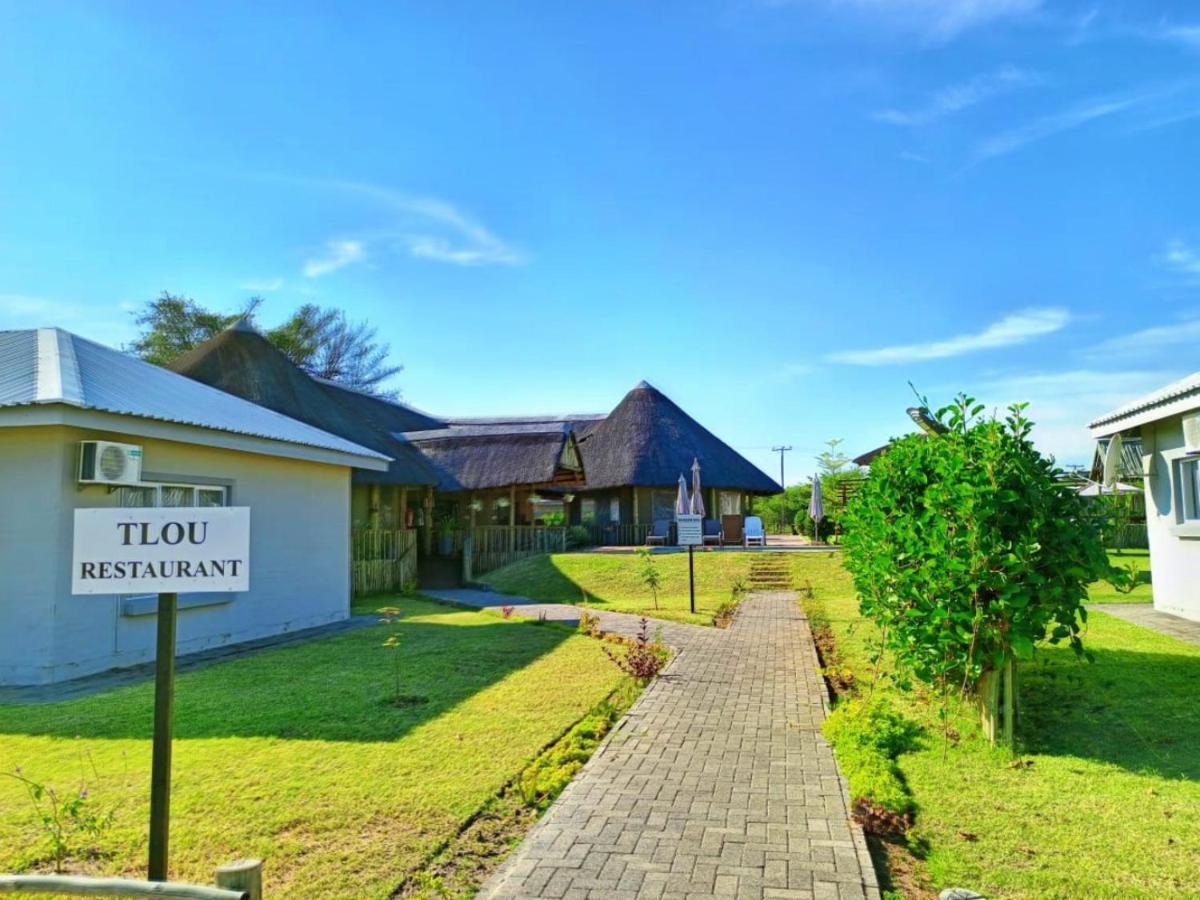 Tlou Safari Lodge Касане Екстер'єр фото